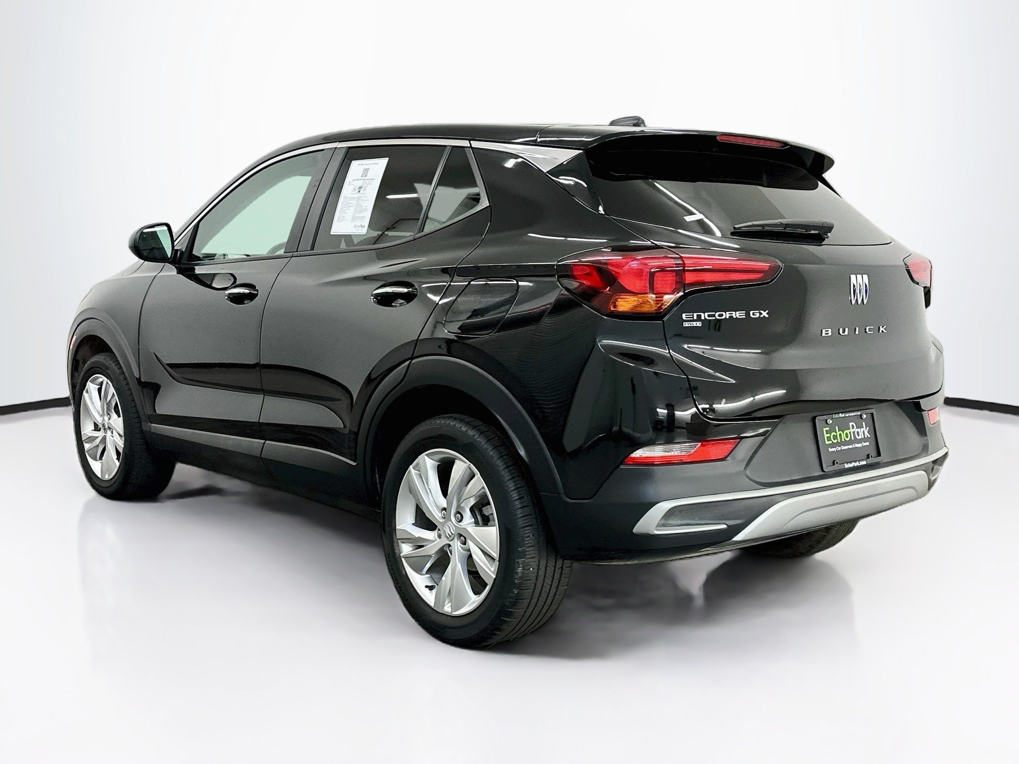 Used 2025 Buick Encore GX Preferred AWD/4WD image 5