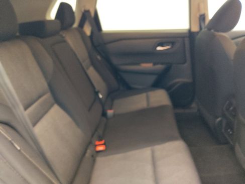 Used 2024 Nissan Rogue SV FWD image 19