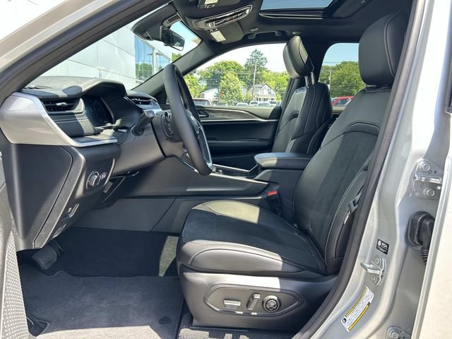 New 2026 Jeep Grand Cherokee Altitude AWD/4WD image 7