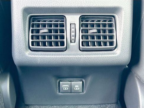 New 2025 Toyota Camry SE w/ Convenience Package image 24