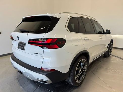 Used 2024 BMW X5 xDrive40i w/ Premium Package image 31