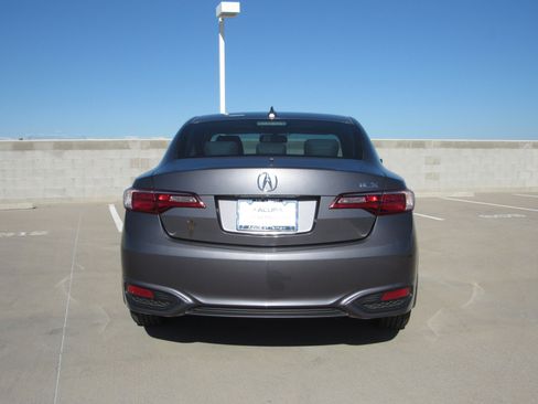 Used 2017 Acura ILX w/ Premium Package image 7
