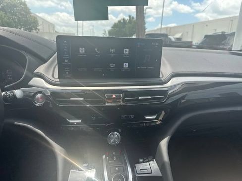 Used 2025 Acura MDX FWD w/ Technology Package image 11