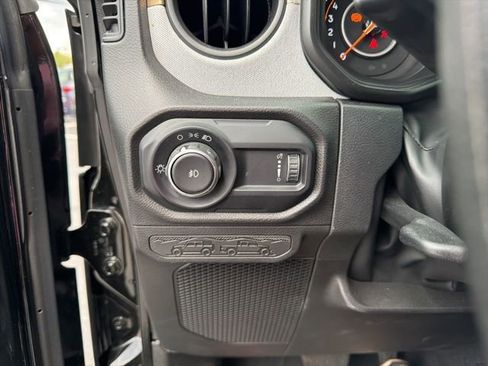 Used 2024 Jeep Wrangler Sport AWD/4WD image 13