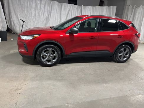 Used 2025 Ford Escape ST-Line AWD/4WD image 4