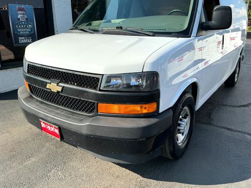 Used 2019 Chevrolet Express 3500 w/ Driver Convenience Package image 23