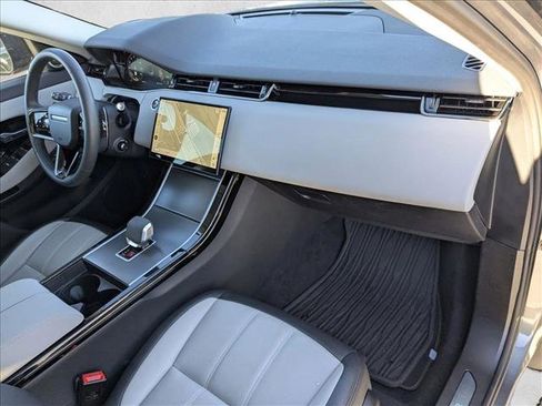 Used 2024 Land Rover Range Rover Evoque Dynamic SE image 18