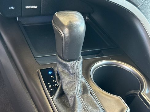 Certified 2021 Toyota Camry SE w/ Carpet Mat Package (TMS) FWD image 23