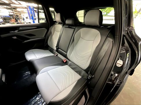 New 2026 Volkswagen Tiguan SE R-Line image 12