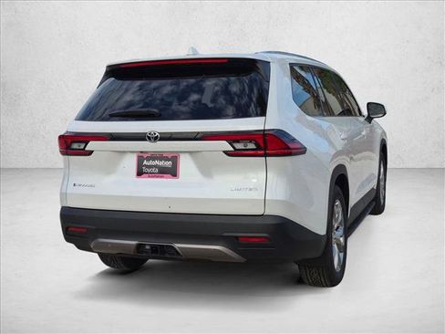 New 2026 Toyota Grand Highlander AWD Hybrid image 2