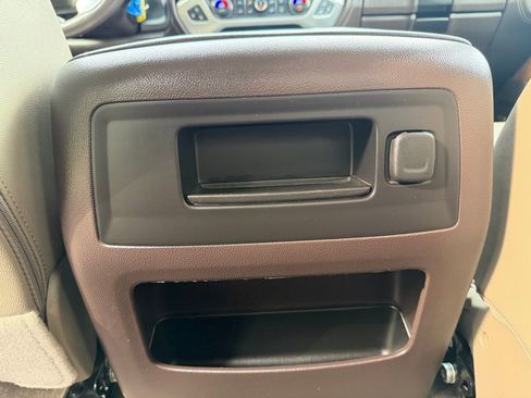 Used 2017 GMC Sierra 1500 SLT w/ SLT Premium Package image 24