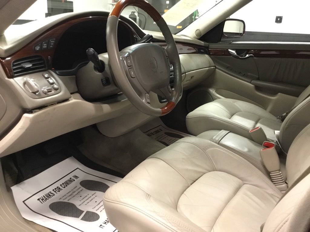 Used 2000 Cadillac De Ville DHS w/ Safety/Security Pkg FWD image 73