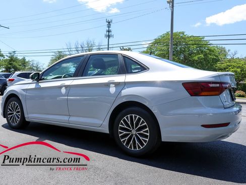 Used 2019 Volkswagen Jetta SE FWD image 4