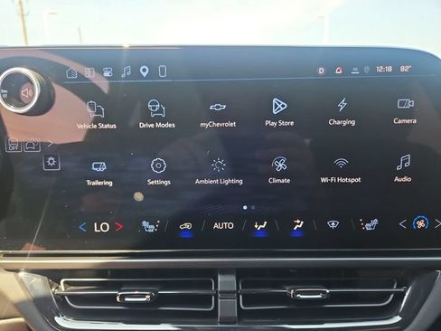 Used 2026 Chevrolet Equinox EV RS FWD image 20