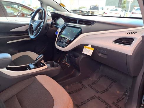 Used 2021 Chevrolet Bolt LT image 23
