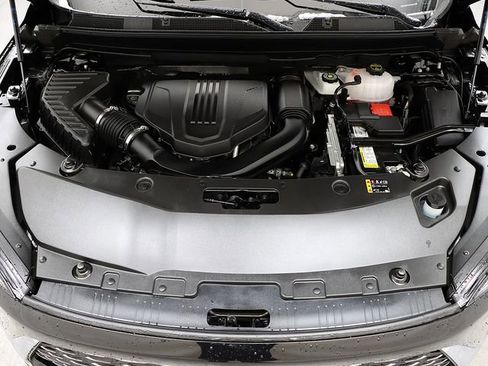 Certified 2025 Buick Enclave Avenir image 34