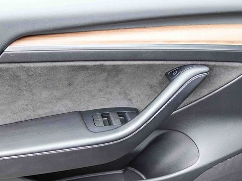 Used 2023 Tesla Model 3 Standard Range RWD image 21