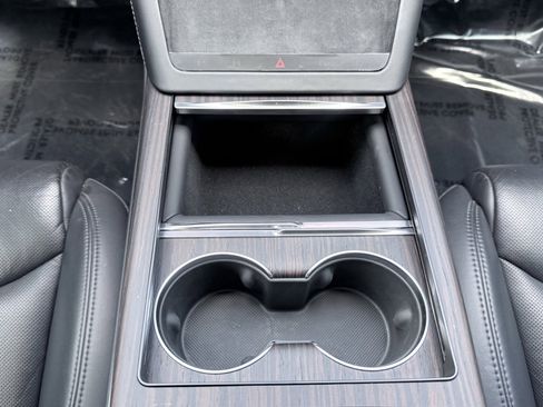 Used 2022 Tesla Model S AWD/4WD image 60