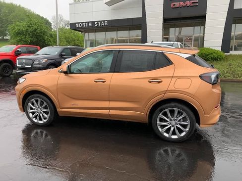 Used 2025 Buick Encore GX Avenir w/ Avenir Technology Package AWD/4WD image 2