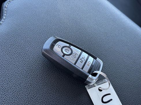 Used 2022 Ford F150 Lariat w/ Equipment Group 501A Mid image 27