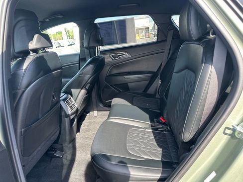 Used 2023 Kia Sportage X-Line AWD/4WD image 16