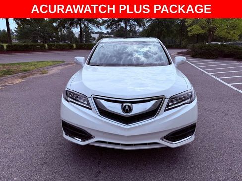 Used 2017 Acura RDX w/ AcuraWatch Plus Package FWD image 2