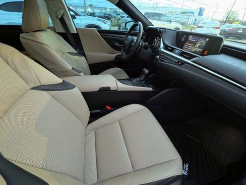 Used 2019 Lexus ES 350 image 12