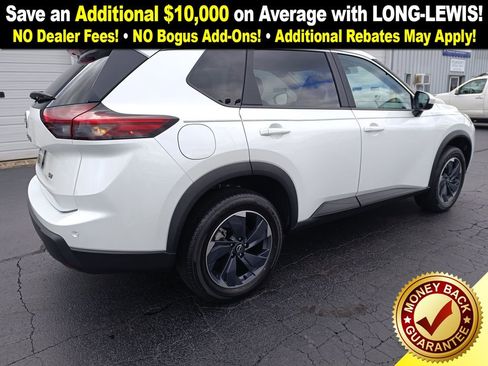 Used 2024 Nissan Rogue SV image 7