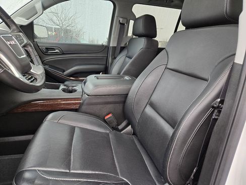 Used 2018 GMC Yukon SLT w/ Open Road Package image 2