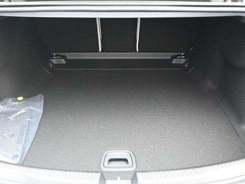 Used 2025 Mercedes-Benz C 300 Sedan image 25