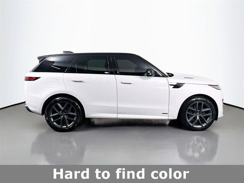 Used 2024 Land Rover Range Rover Sport Autobiography image 4