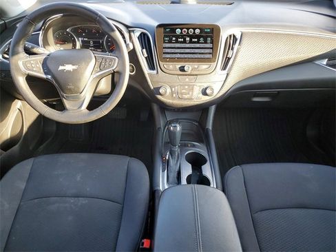 Used 2016 Chevrolet Malibu LT w/ Driver Confidence Package image 24