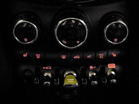 Used 2023 MINI Cooper SE image 33