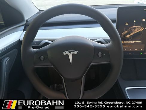 Used 2024 Tesla Model Y Long Range image 23
