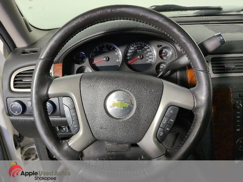 Used 2011 Chevrolet Tahoe LTZ image 14