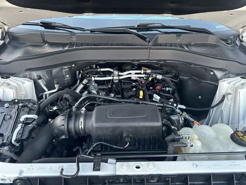 Used 2021 Ford Explorer XLT image 15