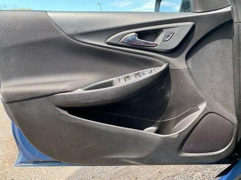 Used 2025 Chevrolet Malibu LT FWD image 30