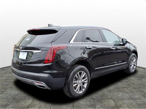 Certified 2022 Cadillac XT5 Premium Luxury w/ Technology Package image 5