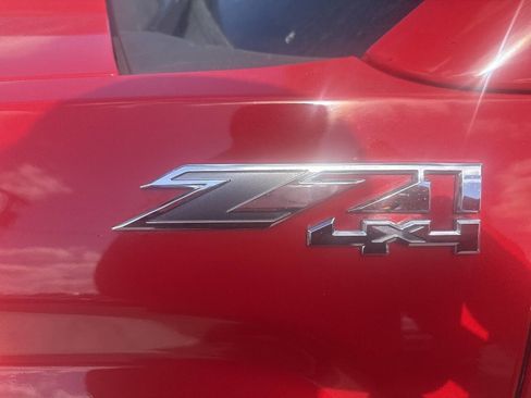 Used 2017 GMC Sierra 1500 SLE w/ SLE Value Package image 16