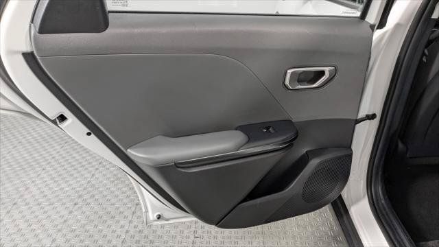 Used 2025 Kia K4 FWD image 16
