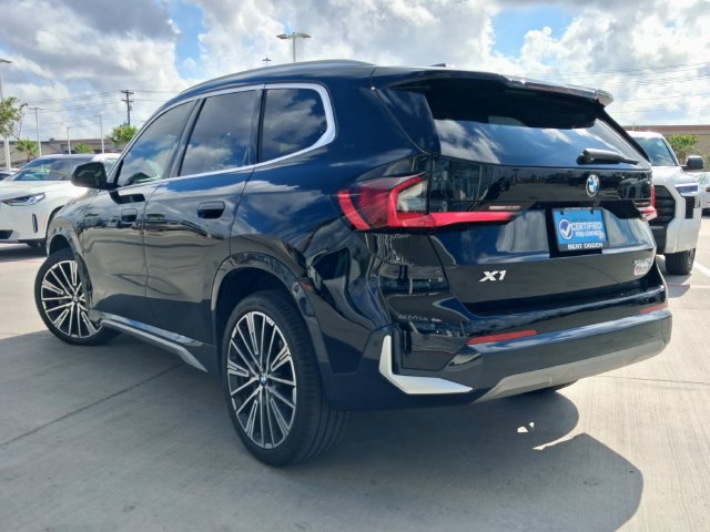 Used 2025 BMW X1 xDrive28i w/ Convenience Package AWD/4WD image 5