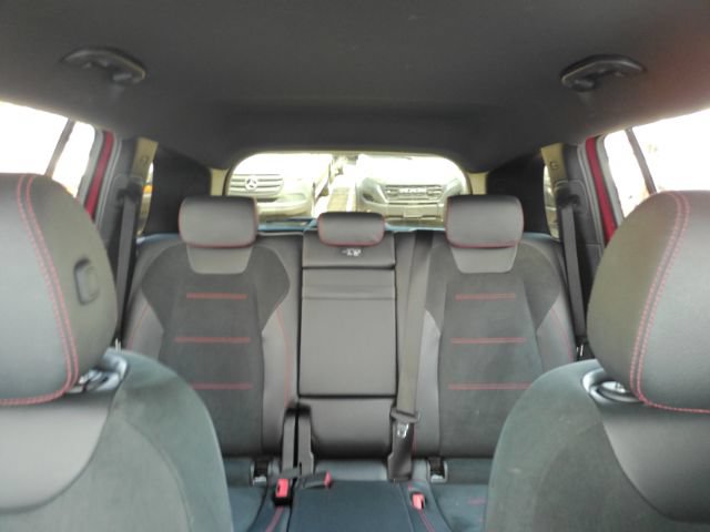 Used 2022 Mercedes-Benz GLB 250 image 32