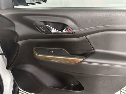 Used 2023 GMC Acadia SLE w/ Driver Convenience Package image 29