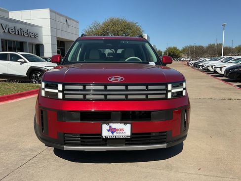 Used 2025 Hyundai Santa Fe SEL image 3