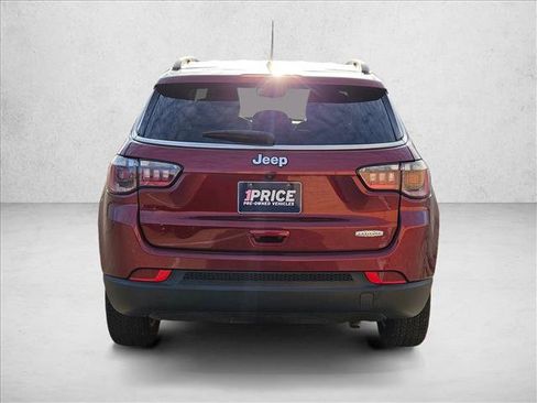 Used 2022 Jeep Compass Latitude image 6