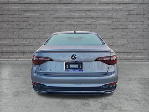 Certified 2024 Volkswagen Jetta S FWD image 9