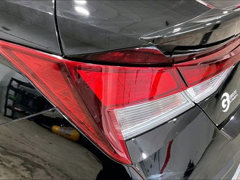 Used 2026 Hyundai Elantra Sport FWD image 27