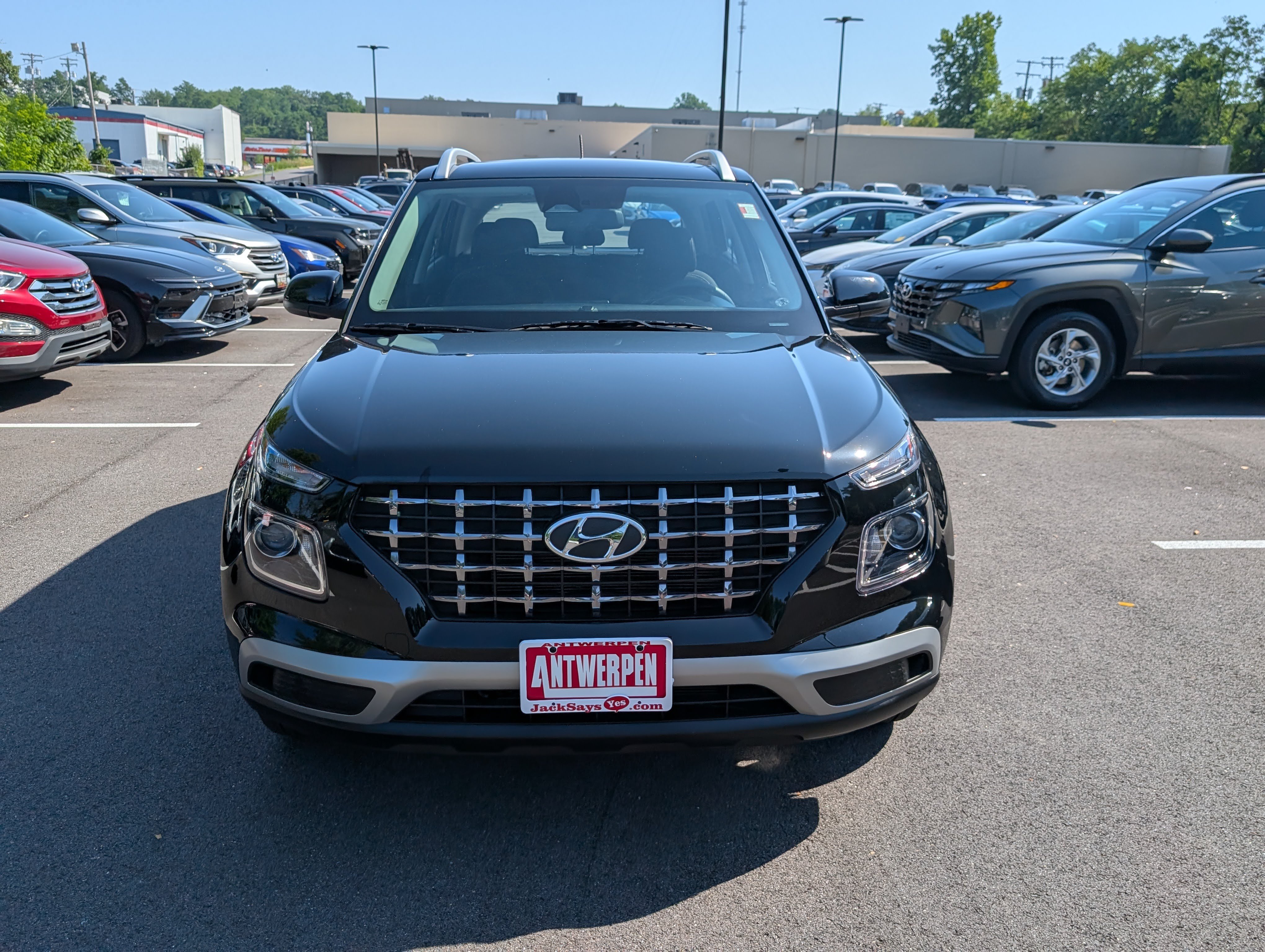 Used 2024 Hyundai Venue SEL FWD image 13