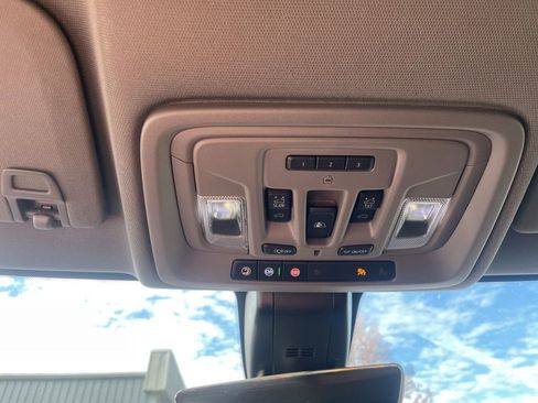 Used 2021 GMC Sierra 3500 Denali w/ Denali Black Diamond Edition image 29