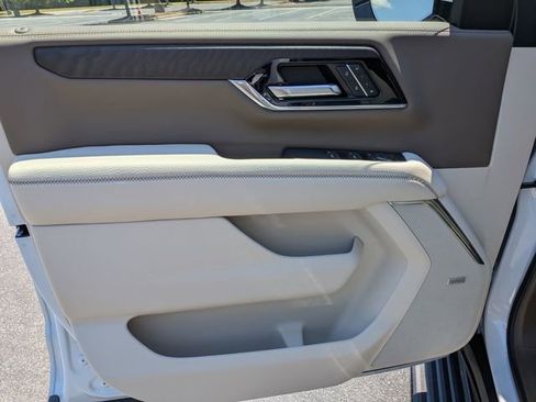 New 2026 GMC Yukon XL Denali AWD/4WD image 10